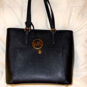 Michael Kors Medium Jet Set Tote Black